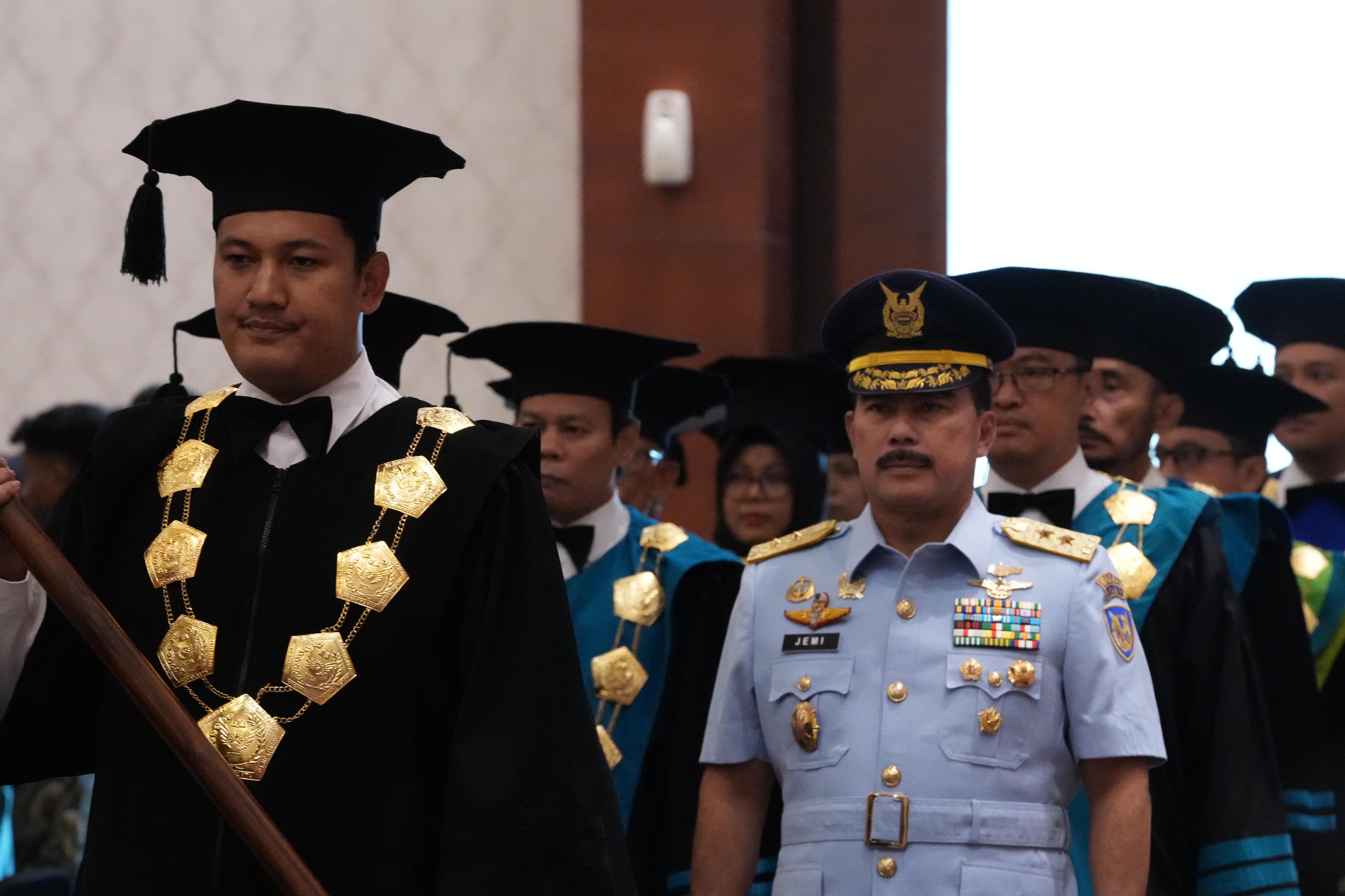 ITD ADISUTJIPTO: “WISUDA PROGRAM SARJANA DAN DIPLOMA III TAHUN AKADEMIK 2024/2025